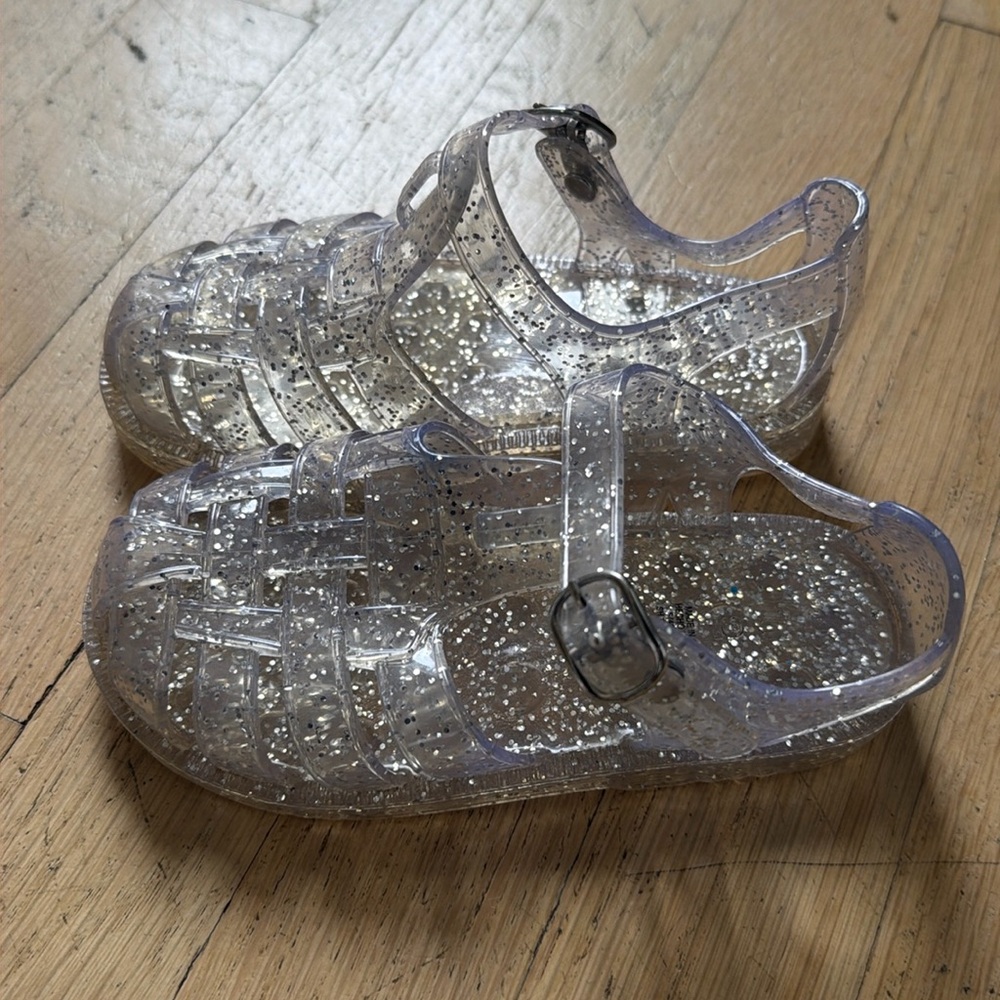 GAP size 9 Clear sparkle jelly sandals